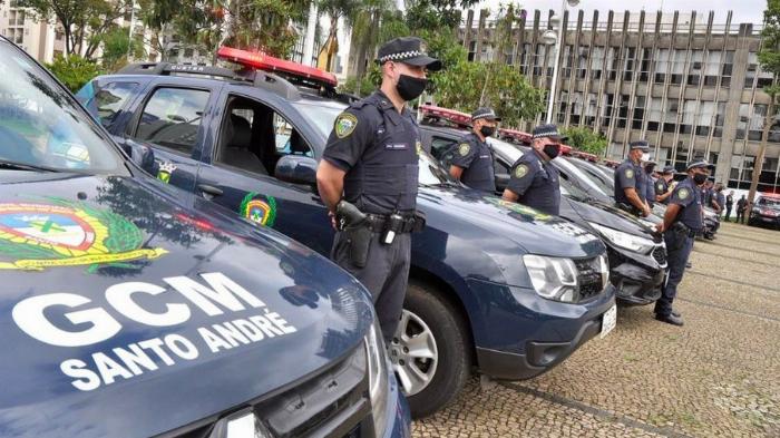 CONJUR - Justiça reintegra servidor dispensado por receber aposentadoria especial