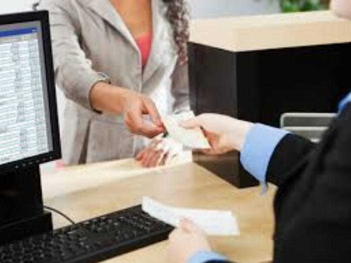 Contribuinte individual que reside no exterior e contribui para o INSS tem direito à concessão de benefício