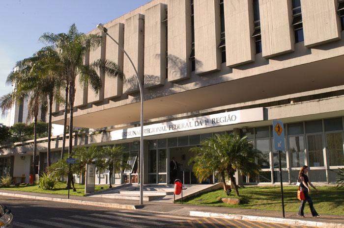TRF1 - Ex-cônjuge tem direito à pensão por morte se comprovada sua dependência econômica à época do óbito do servidor